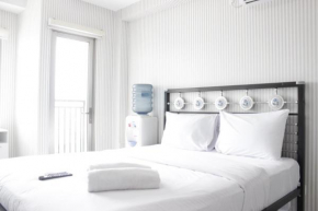 Chic and Comfy Studio Room at Mekarwangi Square Apartment Cibaduyut By Travelio
